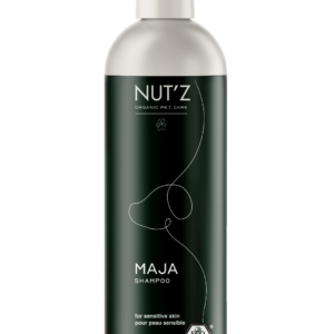 Bouteille de shampoing bio Nut'z Maja spécialement formulé pour les chiens à la peau sensible.